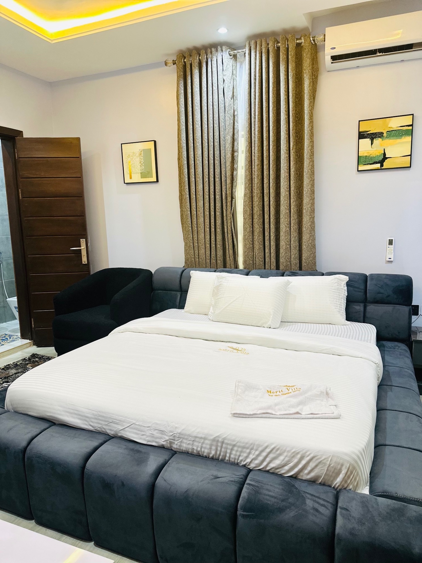 2 Bedroom Duplex 1 interior 7