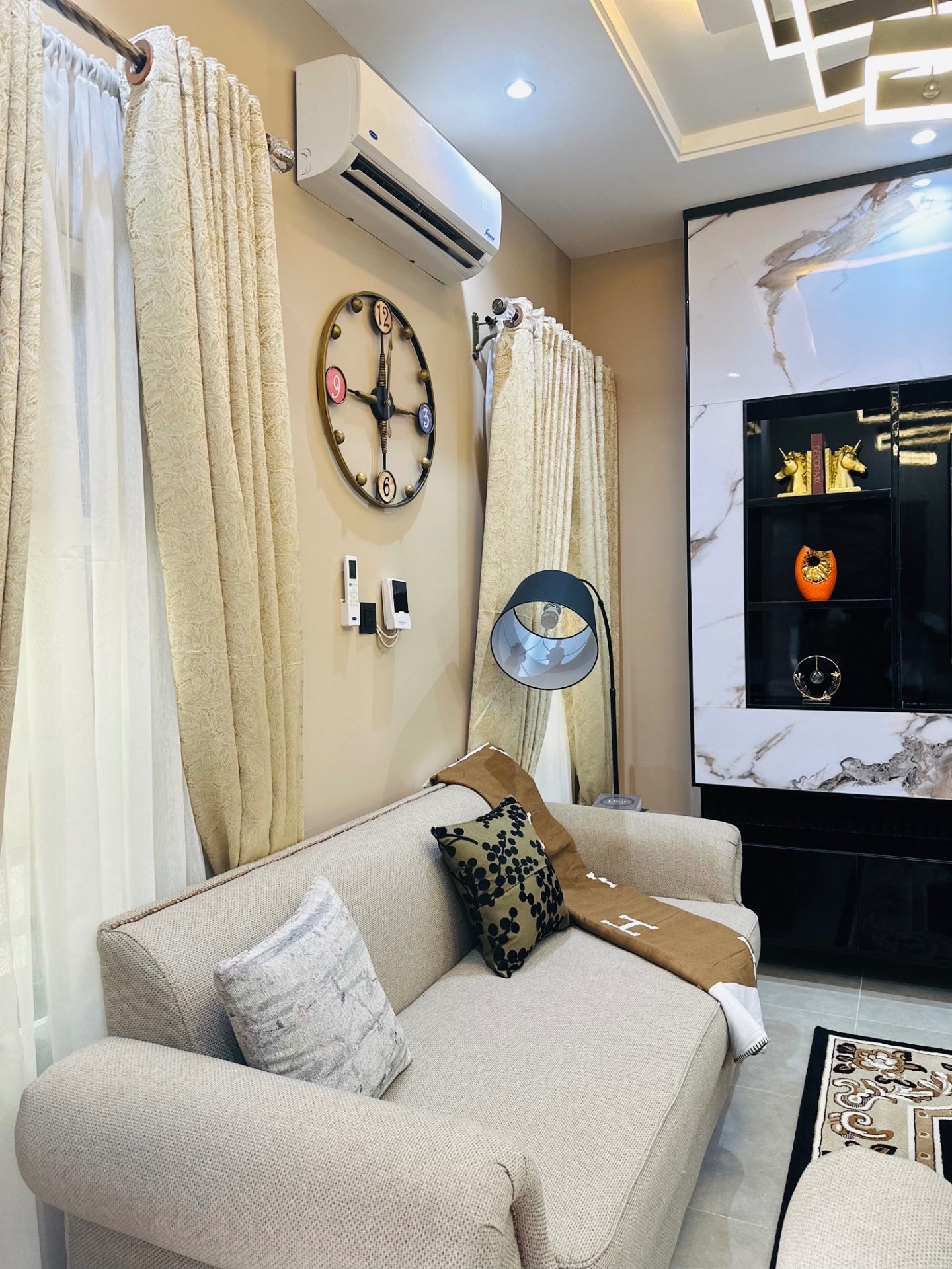 2 Bedroom Duplex 2 interior 2