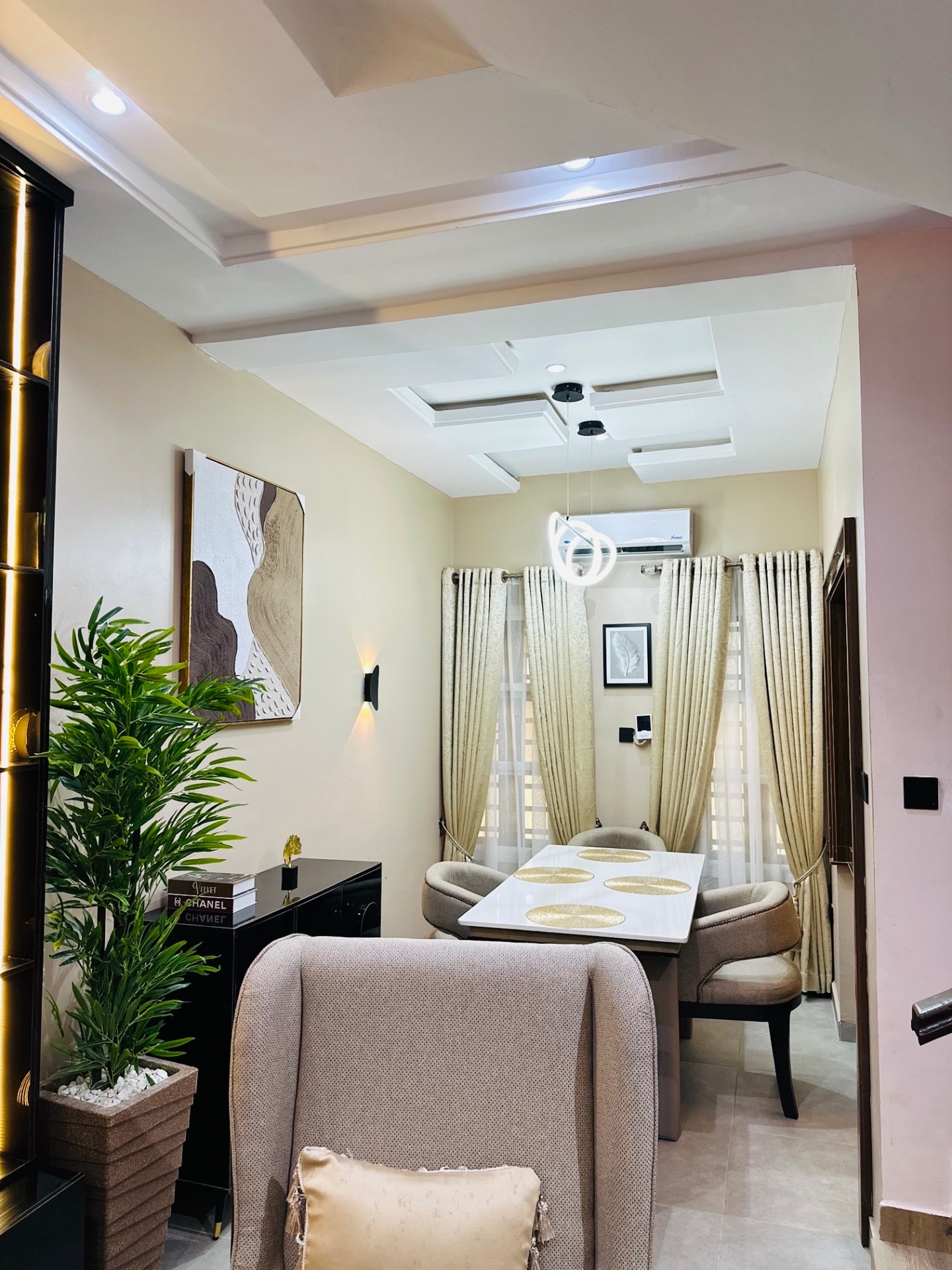 2 Bedroom Duplex 2 interior 5
