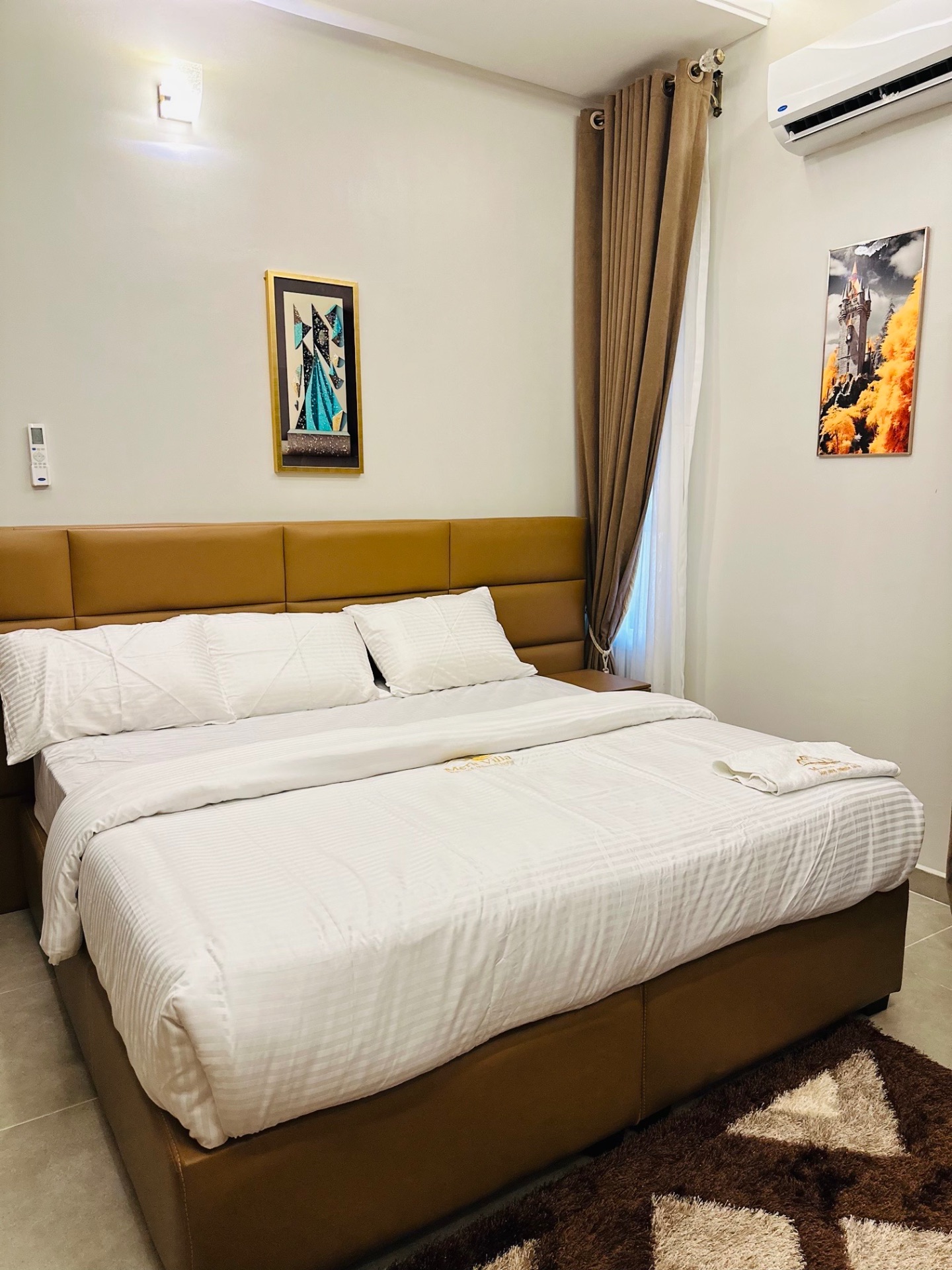 2 Bedroom Duplex 2 interior 8