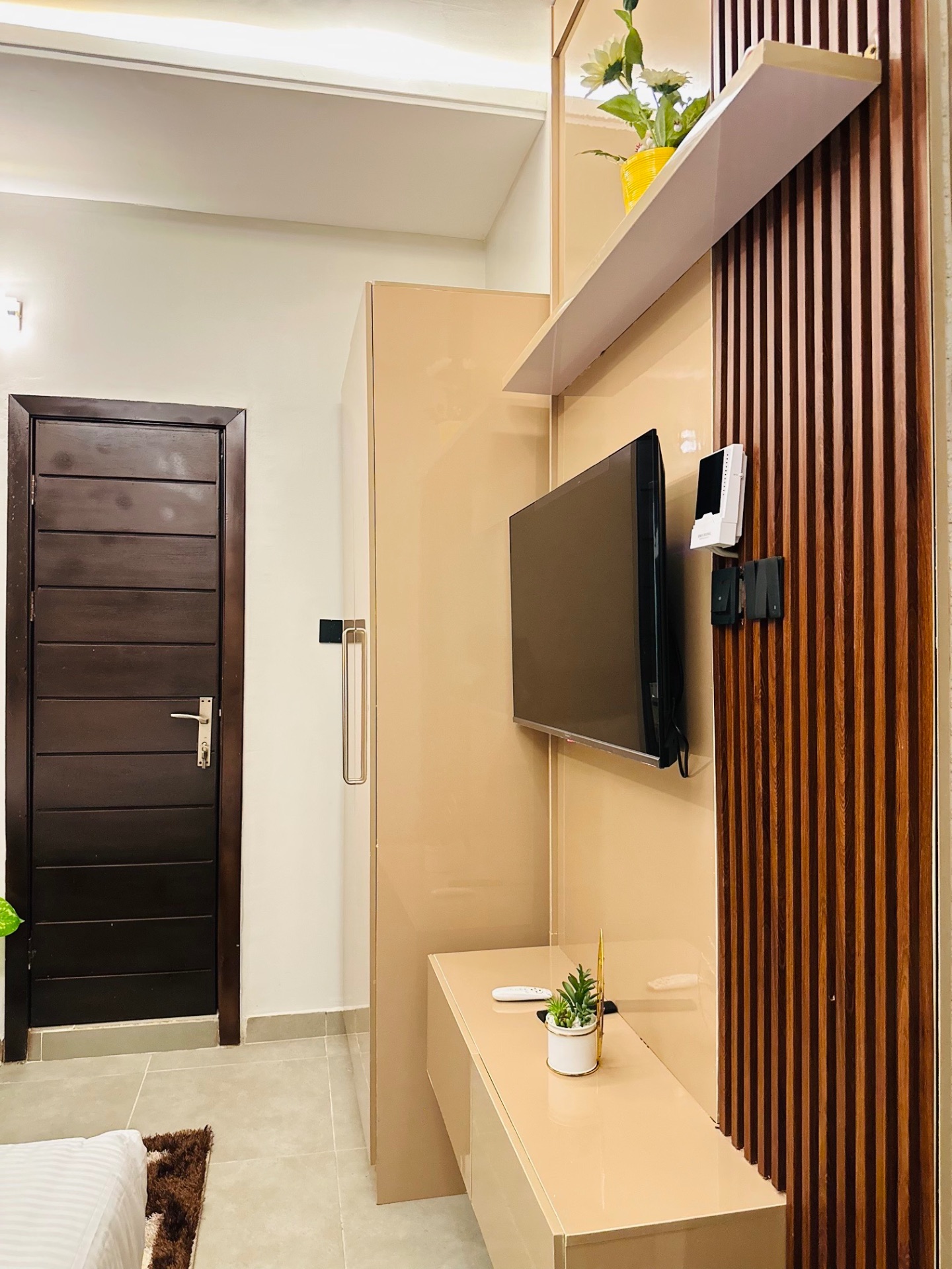 2 Bedroom Duplex 2 interior 9
